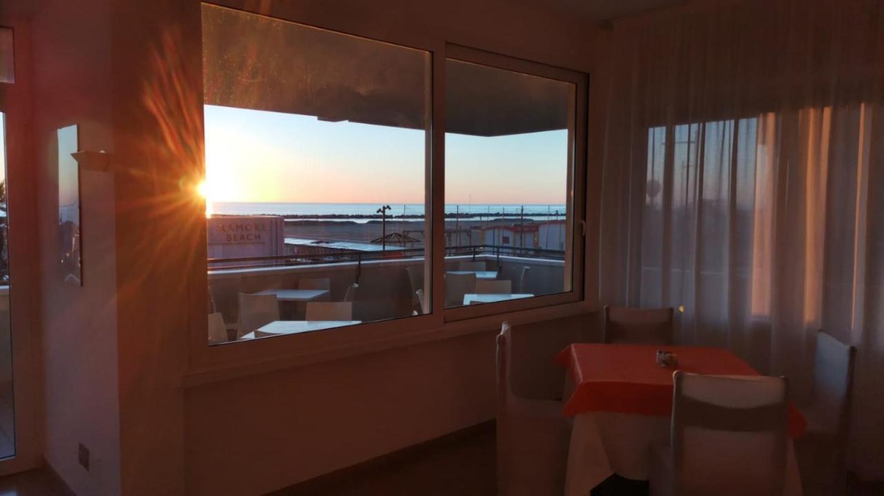 Hotel Croce Del Sud Rimini Exterior photo