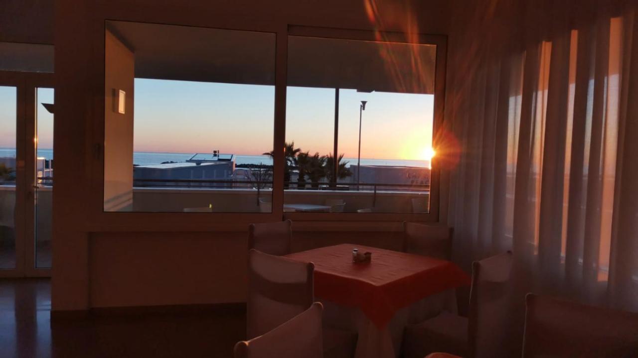 Hotel Croce Del Sud Rimini Exterior photo
